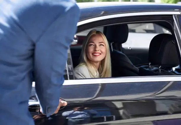 Telford to East Midlands Airport Taxi | 365 Transports