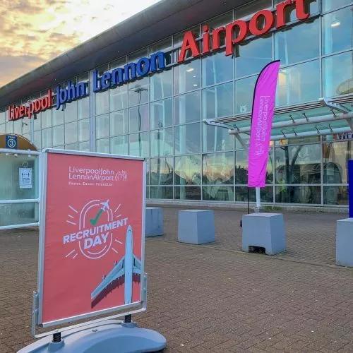Taxi from Telford to Liverpool Airport | 365 Transports